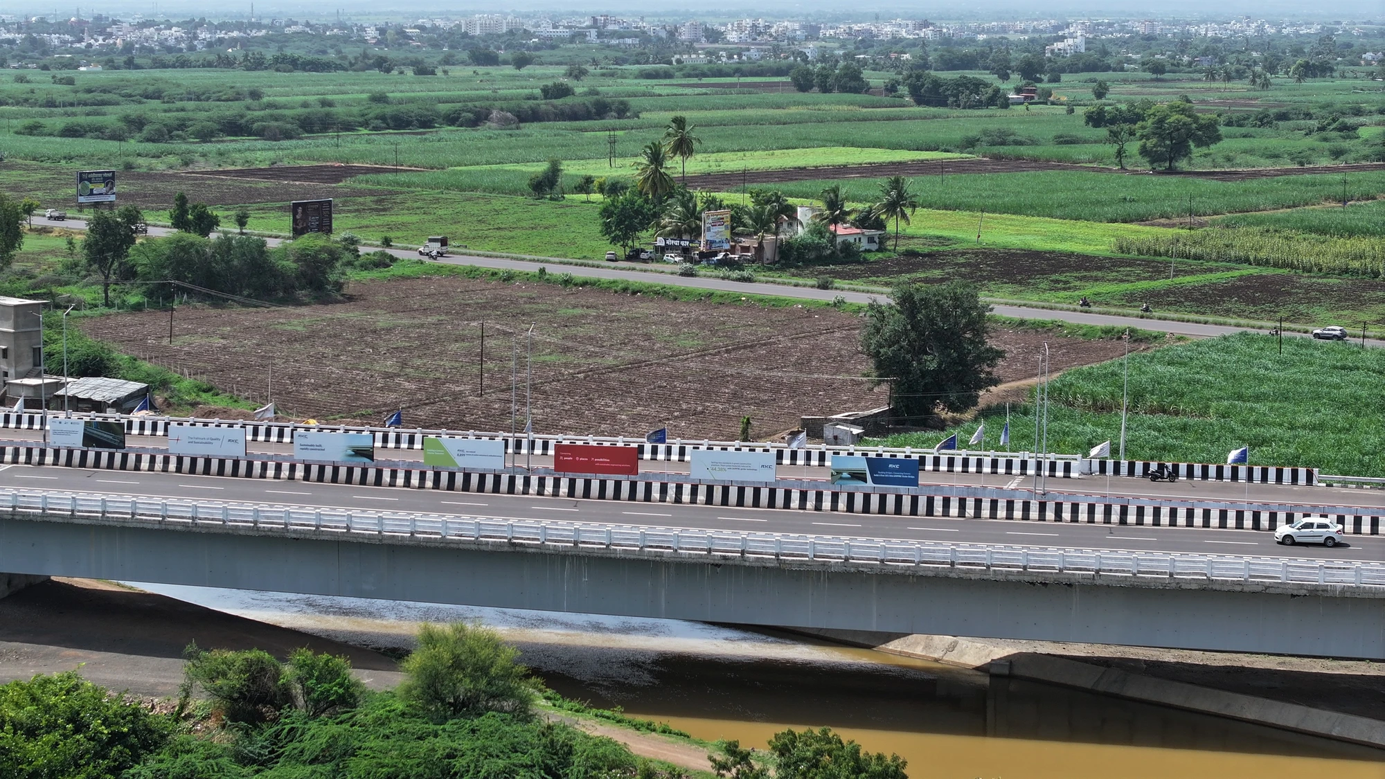Finished parapets and barriers at the canal crossing
