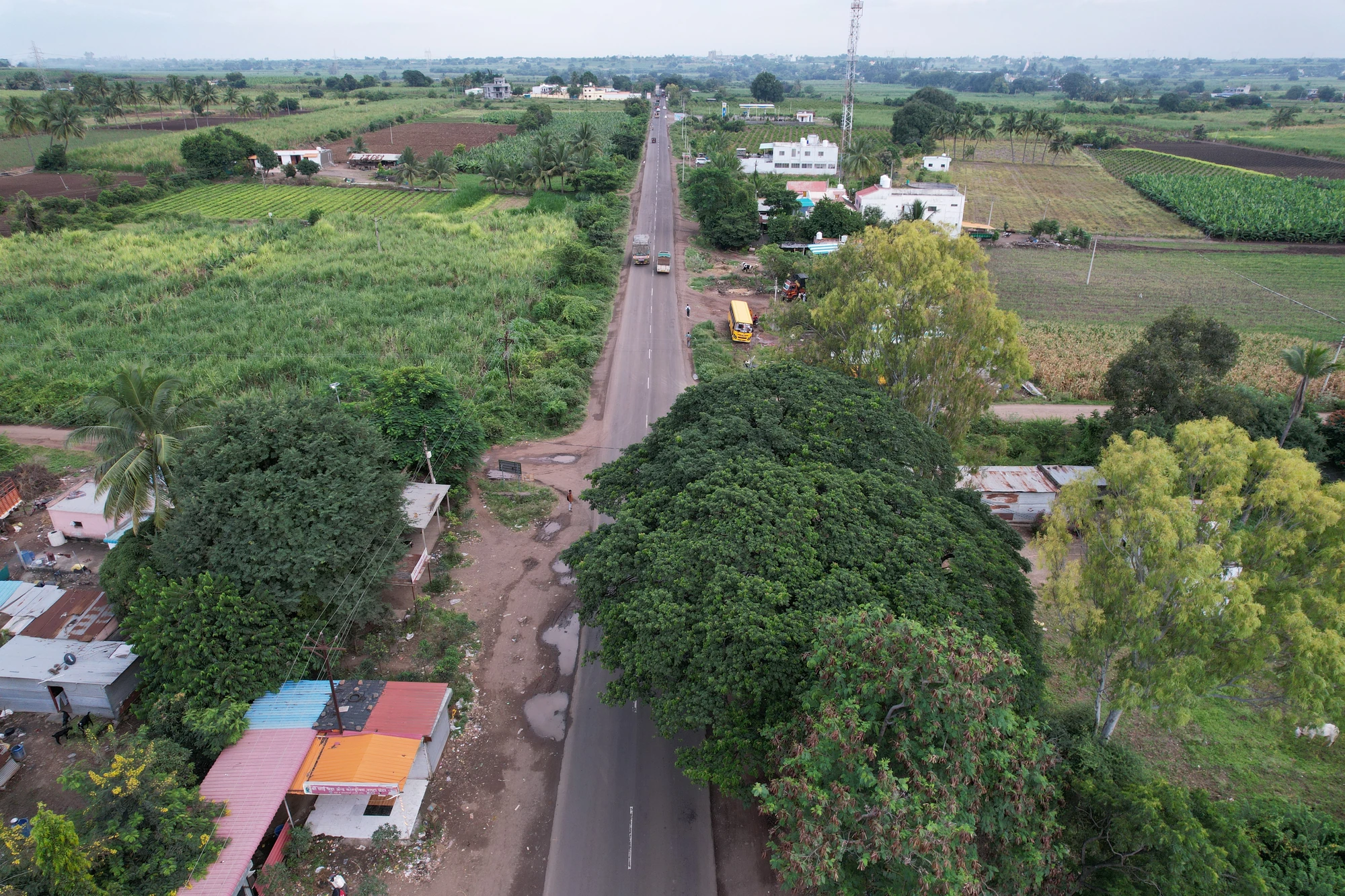 The Karmala–Tembhurni corridor through local settlements