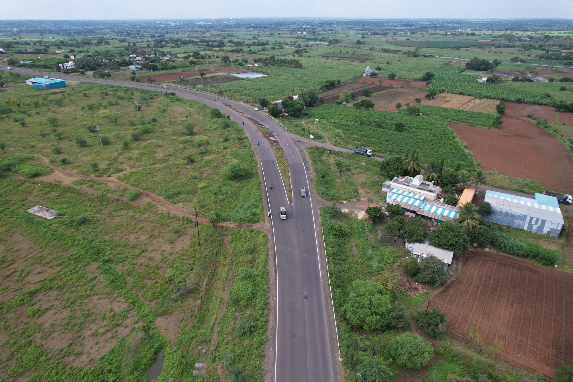 A bend in the highway through the countryside