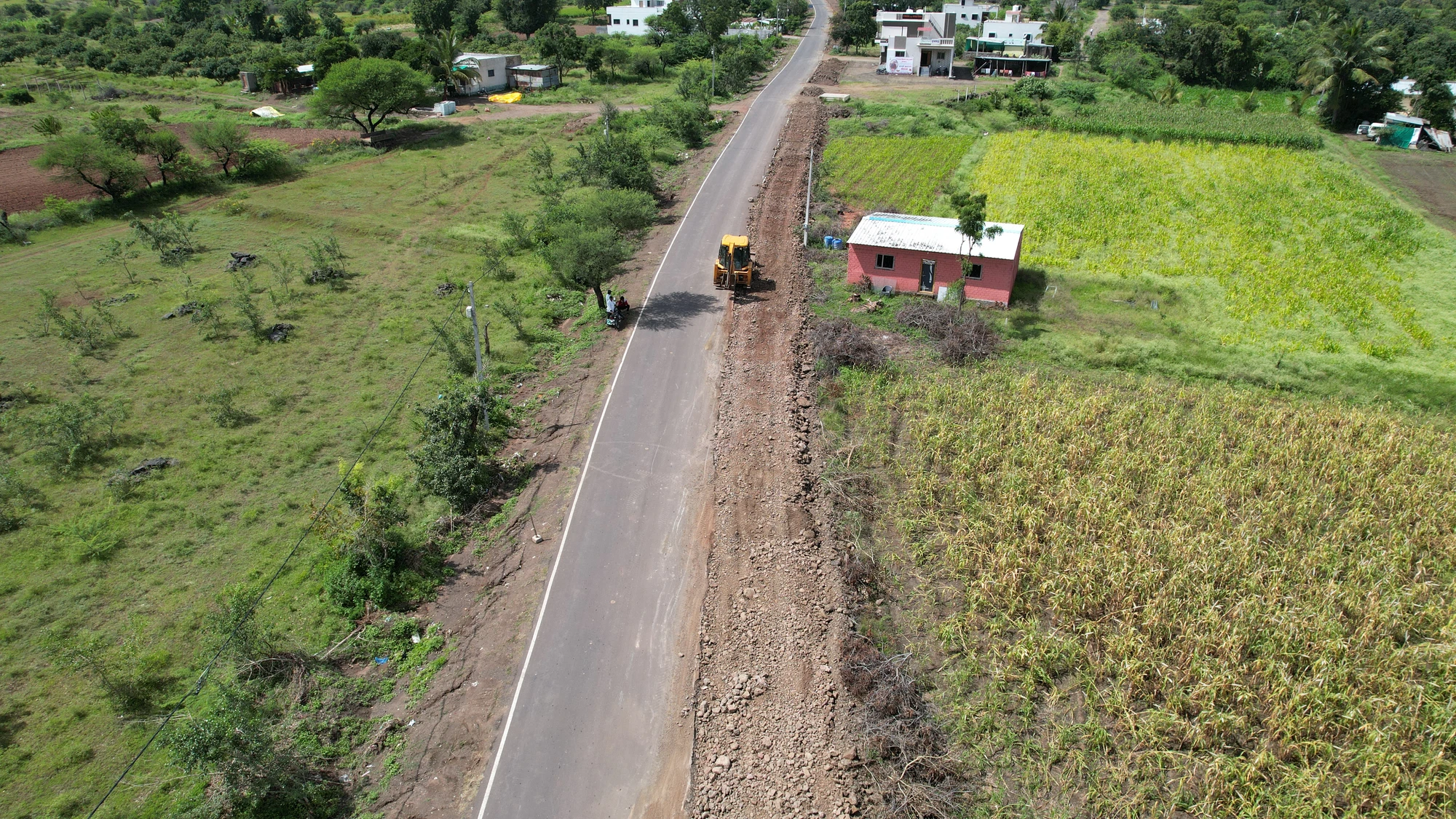 Road formation and equipment along the corridor